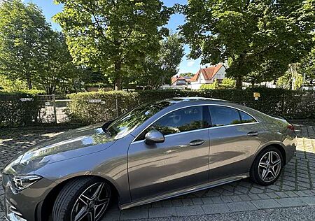 Mercedes-Benz CLA 200 AMG Line