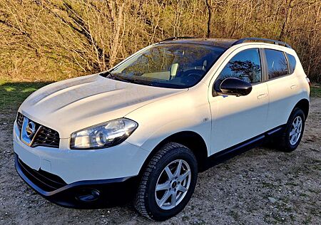 Nissan Qashqai Sondermodell 360, Navi, Around View Kamera, FSE