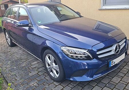 Mercedes-Benz C 180 C-Klasse T-Modell Kamera PDC Navi LED Klima SHZ