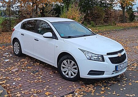 Chevrolet Cruze 1.6+LS