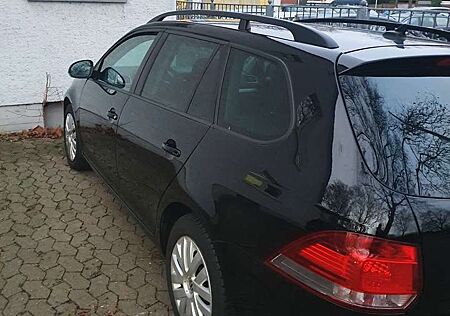 VW Golf Variant Volkswagen 1.6 TDI DPF DSG Style