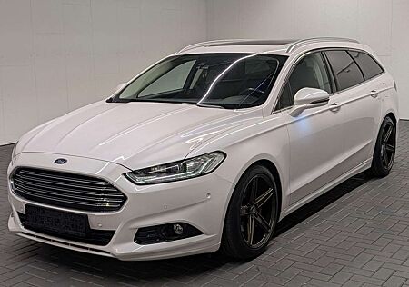 Ford Mondeo Turnier LED/Navi/SHZ/AHK/Pano/Kam/18-LM