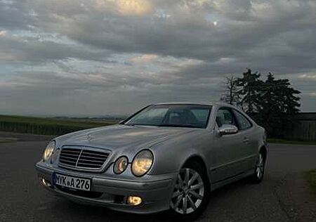 Mercedes-Benz CLK 200 Coupe Elegance