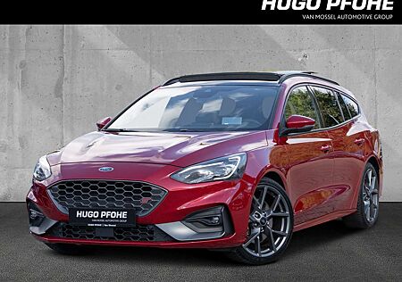 Ford Focus ST . PANO. RFK. PDC. LED. NAVI. HUD