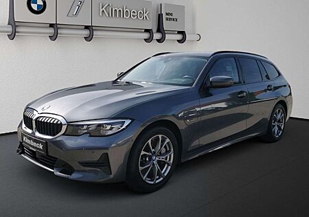 BMW 330 e Touring Sport Line ACC ParkAss AHK El Sitzv