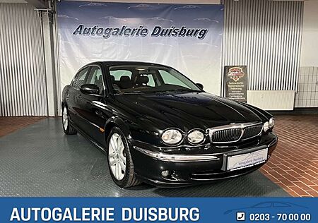 Jaguar X-Type 2.5 V6 Allrad 1.Hand Automatik Leder e-Sitze SHZ K