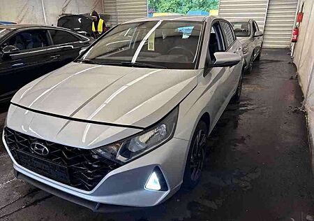 Hyundai i20 1.0 T-GDI Mild-Hybrid Autm. PDC KAM CarPlay