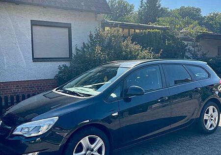 Opel Astra 1.7 CDTI DPF J Sports Tourer Design Edition