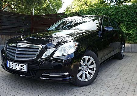 Mercedes-Benz E 300 V6 Scheckh Navi Klimaaut Shz PDC bhz Lenkr