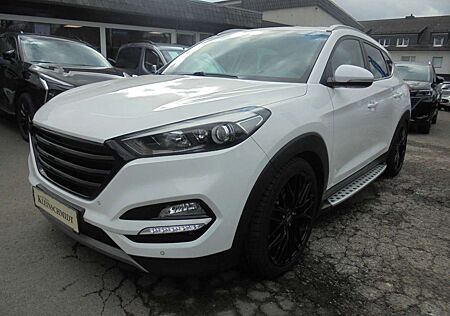 Hyundai Tucson Style 4WD Tiefergelegt TOP gepflegt