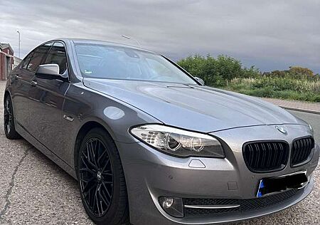 BMW 528i 528