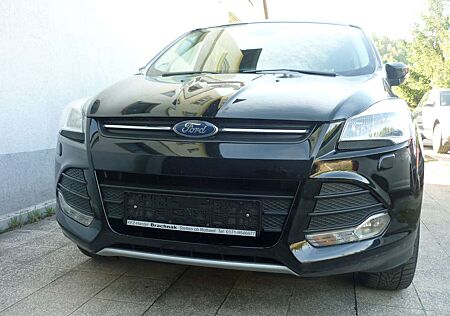 Ford Kuga Sync Edition 4x2 Klima Navi HU neu