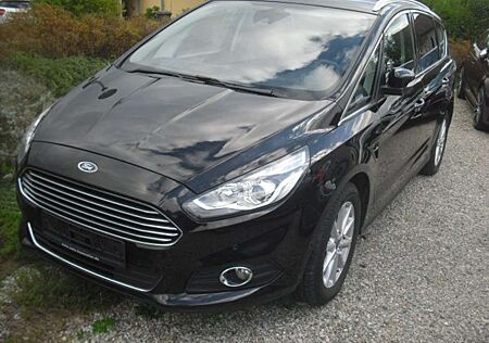 Ford S-Max Titanium***7-Sitzer***