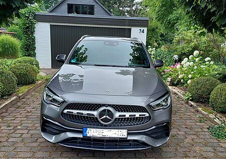 Mercedes-Benz GLA 250 GLA 4Matic 8G-DCT AMG Line