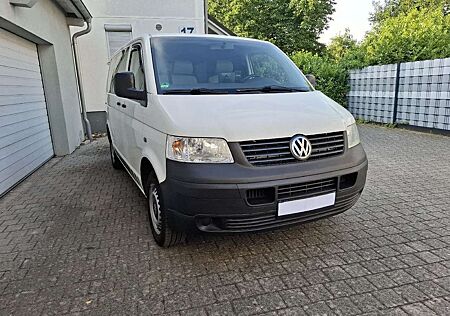 VW T5 Kombi Volkswagen 2. Hd., mit Fenster ringsum