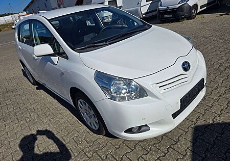 Toyota Verso Life