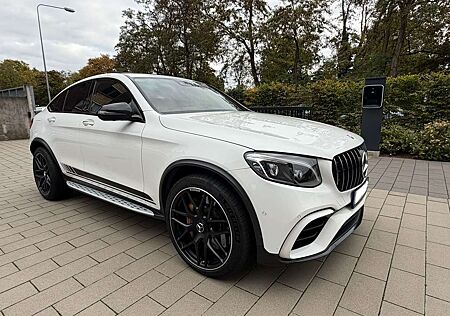 Mercedes-Benz GLC 63 AMG GLC 63 S AMG 4Matic Coupe. Carbon-Paket.