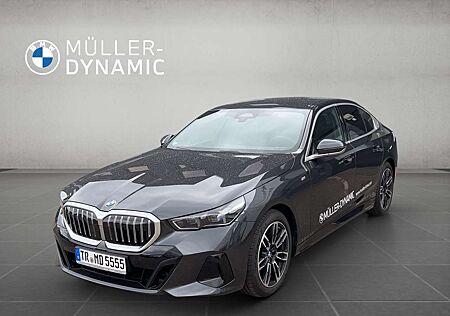 BMW 520 i LIMOUSINE M SPORT LED KOMFORTZUG PARKING ASSIST