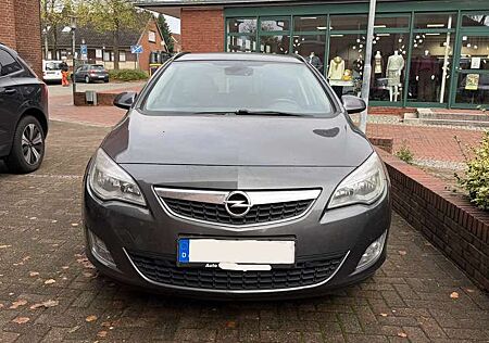 Opel Astra 1.7 CDTI DPF Sports Tourer Design Edition