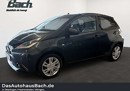 Toyota Aygo 1.0 l 5-Türer x-play touch