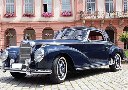 Mercedes-Benz 300 S Coupé