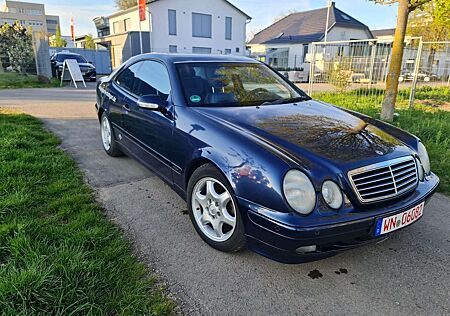 Mercedes-Benz CLK 230 Coupe Kompressor Avantgarde Neu TÜV