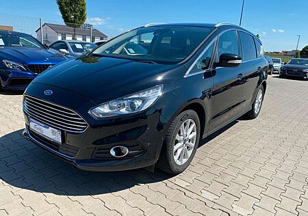 Ford S-Max Titanium|NAVI/7SITZE|R-KAM