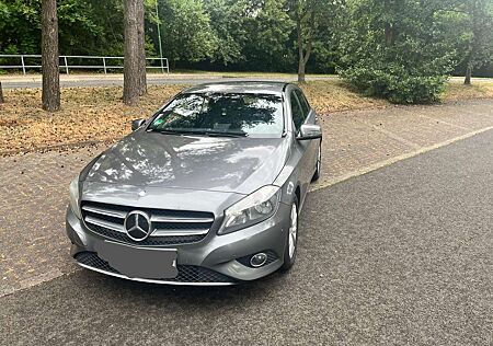 Mercedes-Benz A 180 CDI / d BlueEfficiency (176.012)