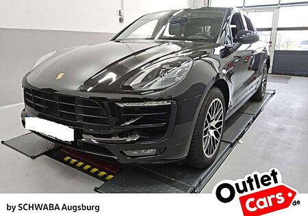 Porsche Macan GTS 3.0 8-fach bereift