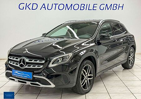 Mercedes-Benz GLA 180 Urban*Panorama*Standheizung*Offroad*