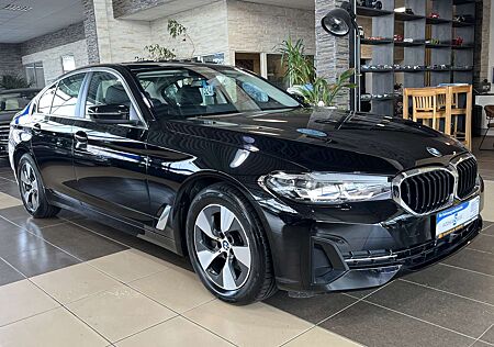 BMW 520 LuxuryLine*Pano*Leder*ACC*Ambiente-Licht*LED