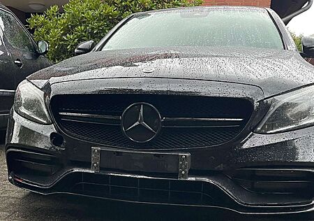 Mercedes-Benz C 200 d 9G-TRONIC AMG Line