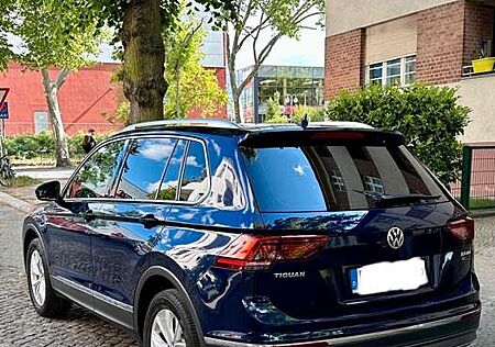VW Tiguan Volkswagen Highline BMT/Start-Stopp 4Motion