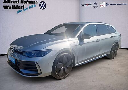 VW Passat Variant Volkswagen 1.5 eHybrid DSG KEYLESS AHK LED PANO NAVI