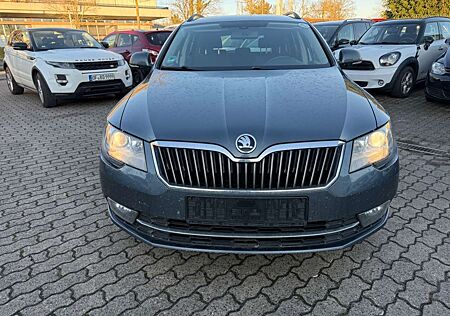 Skoda Superb Combi Ambition