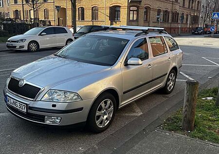 Skoda Octavia Elegance 1,6 mit Top Ausstattung