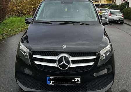 Mercedes-Benz V 220 d extralang 4Matic 9G-TRONIC