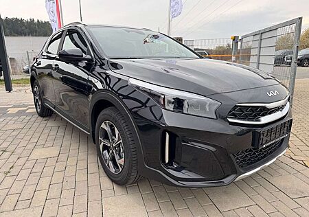 Kia XCeed 1.6 T-GDi Vision DCT7 NAVI LED PDC KAM SHZ