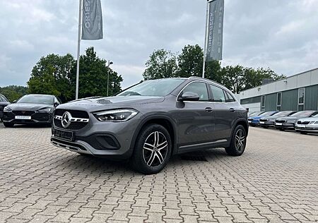 Mercedes-Benz GLA 200 d 4Matic Progressive *LED Leder Pano Kam