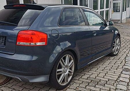 Audi S3 2.0 TFSI quattro*XENON*REIFEN NEU*EURO4*