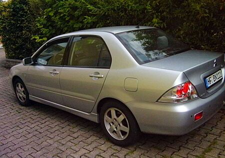 Mitsubishi Lancer Lancer 1.6 Automatik Comfort  -  TÜV "NEU"