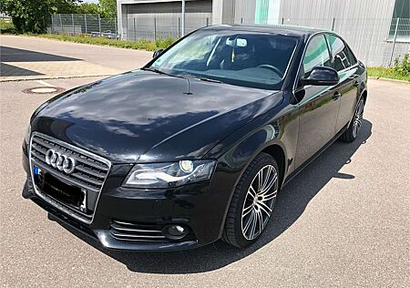 Audi A4 2.0 TDI DPF multitronic Attraction