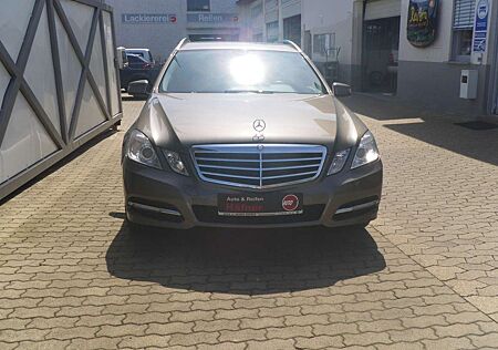 Mercedes-Benz E 200 CGI BlueEfficiency (212.248)