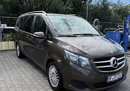 Mercedes-Benz V 220 (BlueTEC) d lang 7G-TRONIC