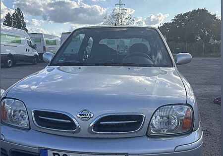 Nissan Micra 1.0 Fresh