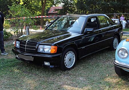 Mercedes-Benz 190 E 2.3