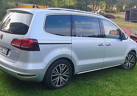 VW Sharan Volkswagen 2.0 TDI BlueMotion Technology Allstar