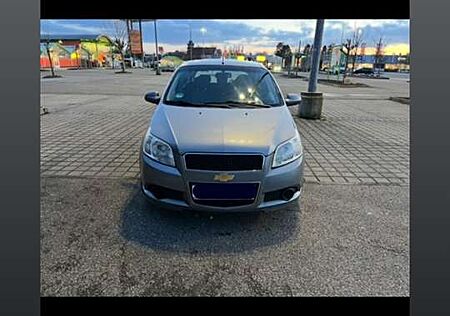 Chevrolet Aveo 1.2 LS TÜV&Service NEU