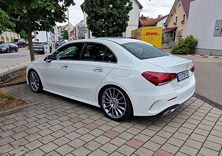 Mercedes-Benz A 220 7G-DCT AMG Line 4Matic