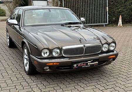 Jaguar XJ Executive 4.0 V8 TOP ROSTFREI